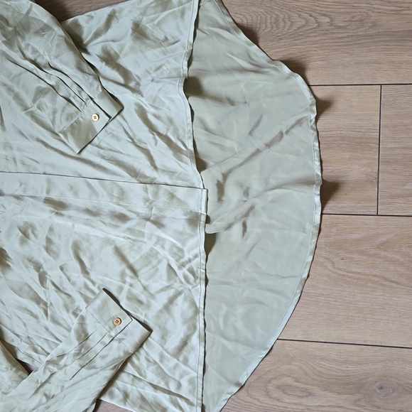 NWT CLUB MONACO SILK BLOUSE Size XS - Picture 4 of 9